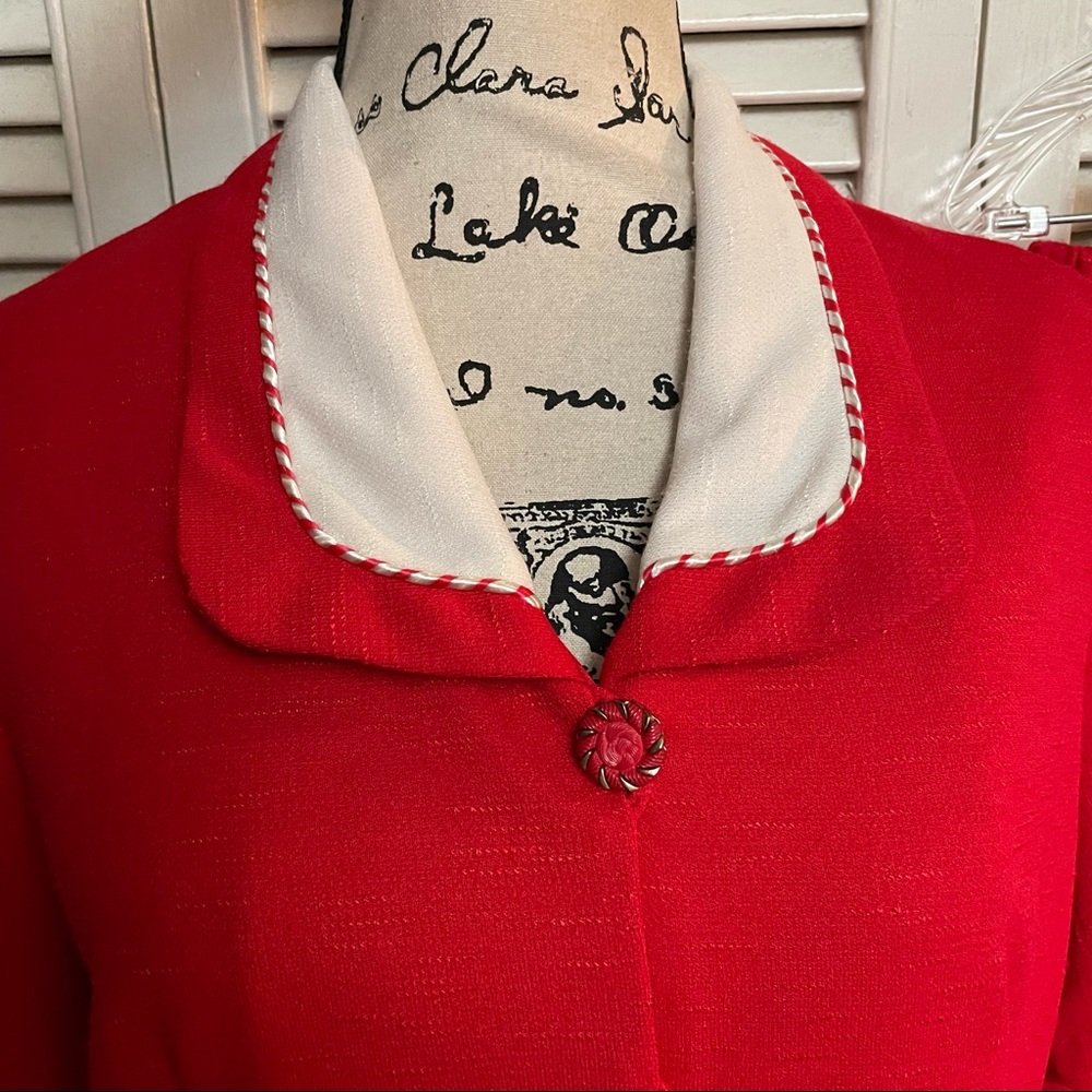 Pablo Collection skirt suit - Picture 3 of 5